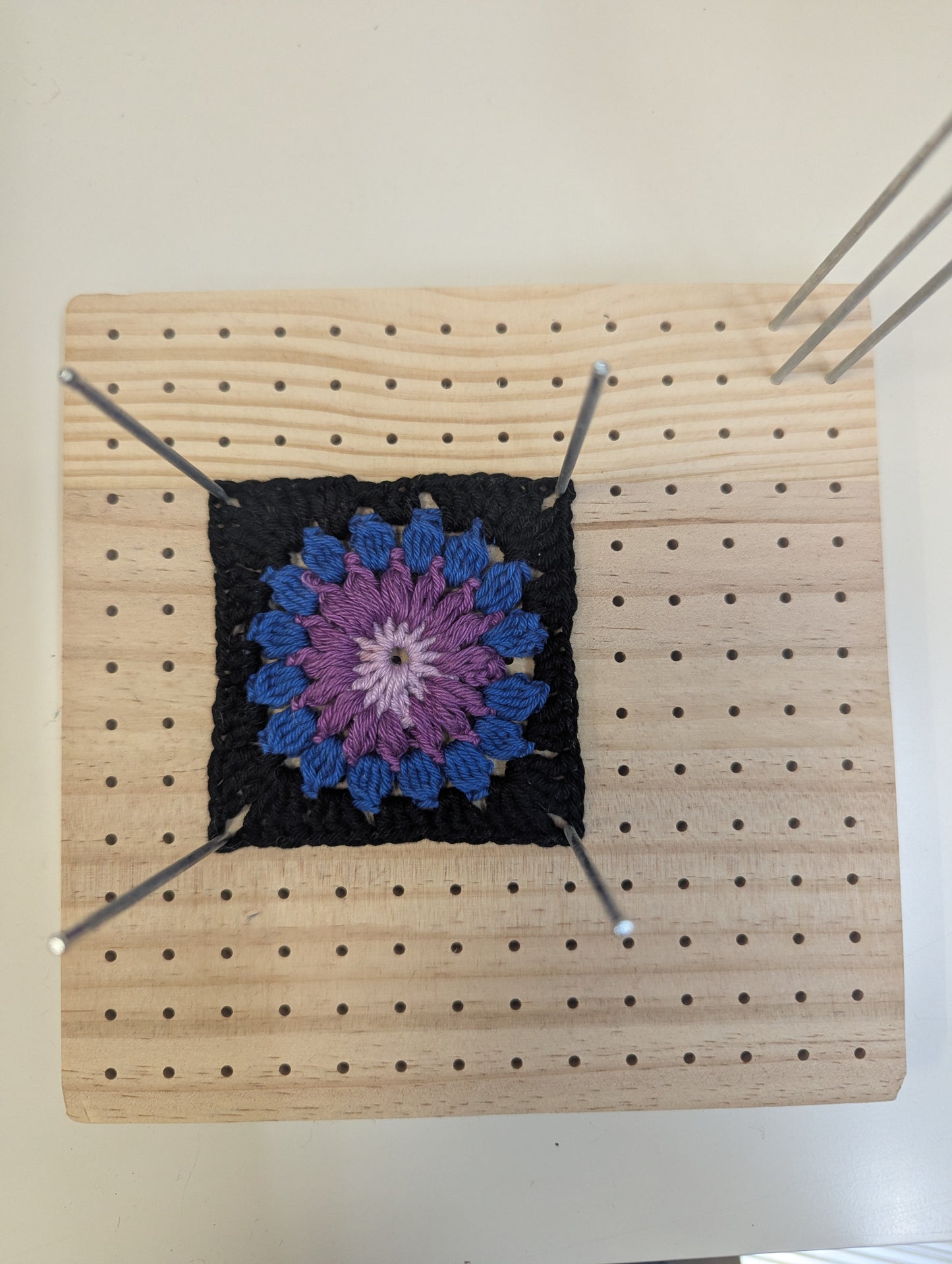 Granny Square Blocking Brett