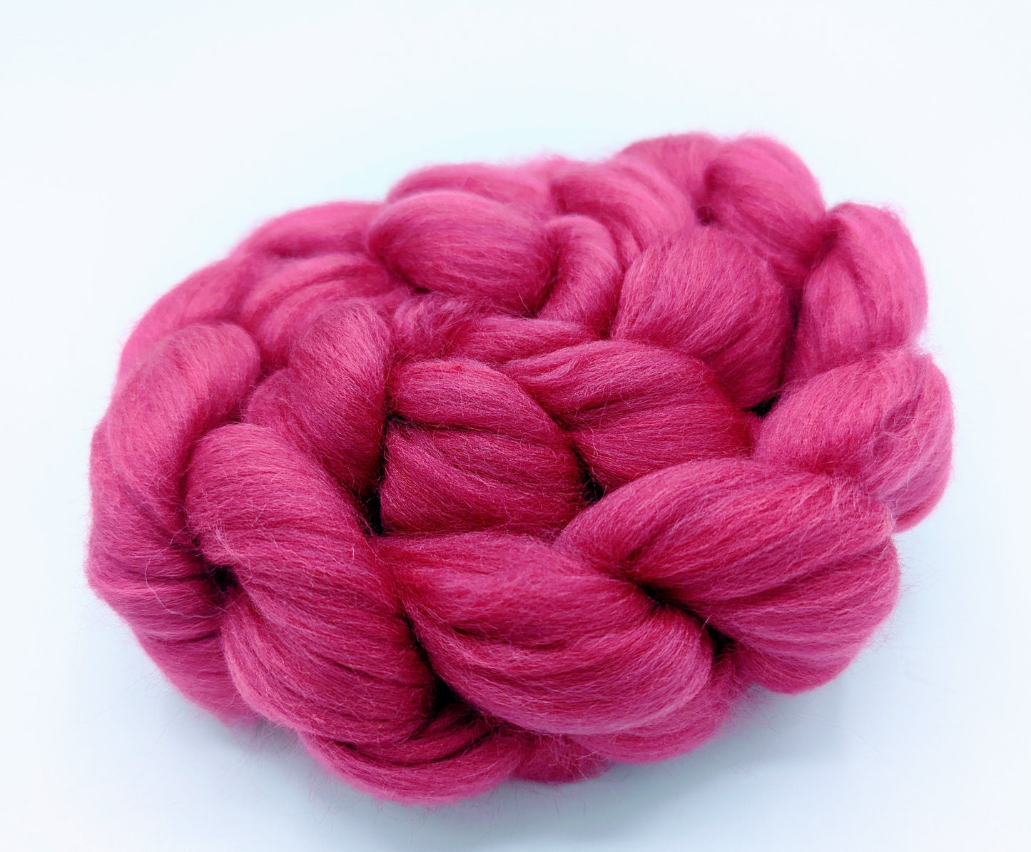 19 mic - 70 % Merino 30 % Tussah Seide Kammzug- Himbeer Traum
