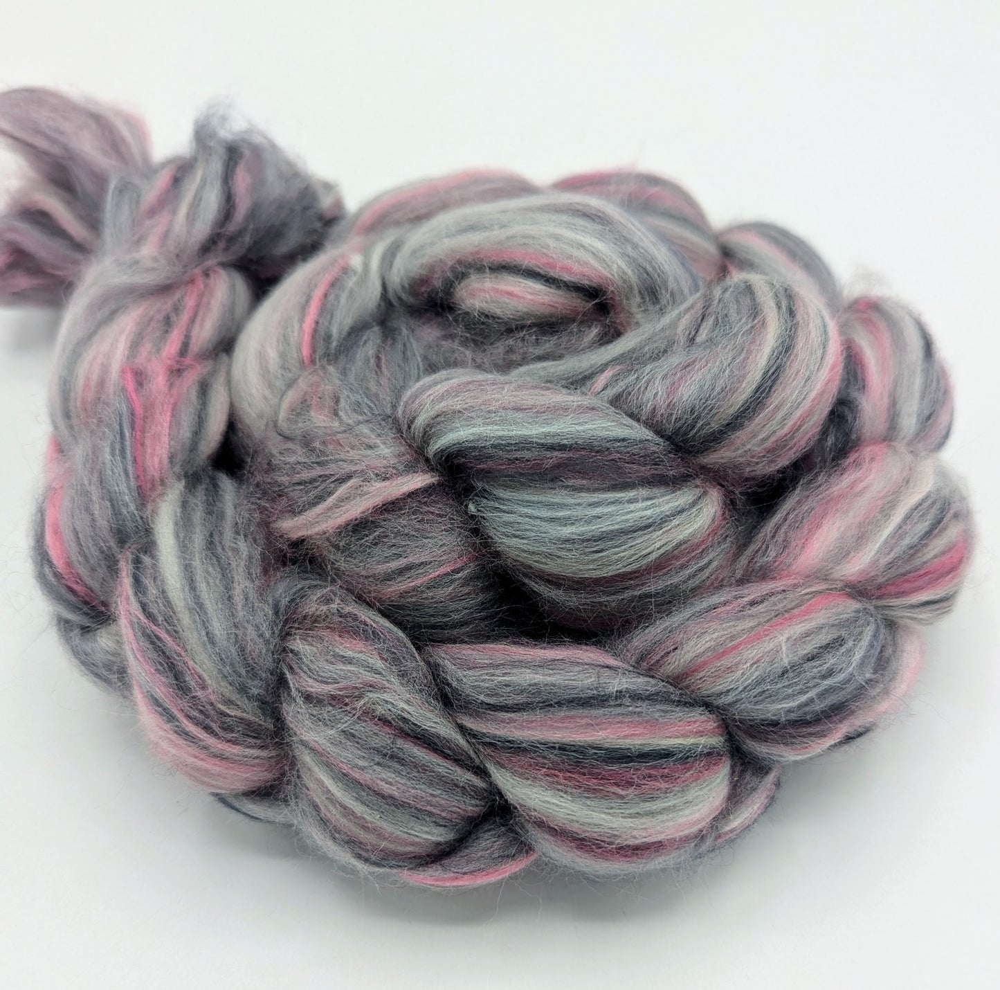 19 mic - 70 % Merino 30 % Tussah Seide Kammzug- Jazz Dance