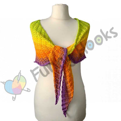 Tatu - flat triangular shawl with a not so deep point