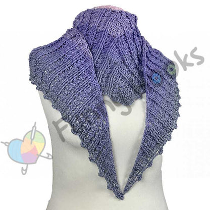 Tatu - flat triangular shawl with a not so deep point