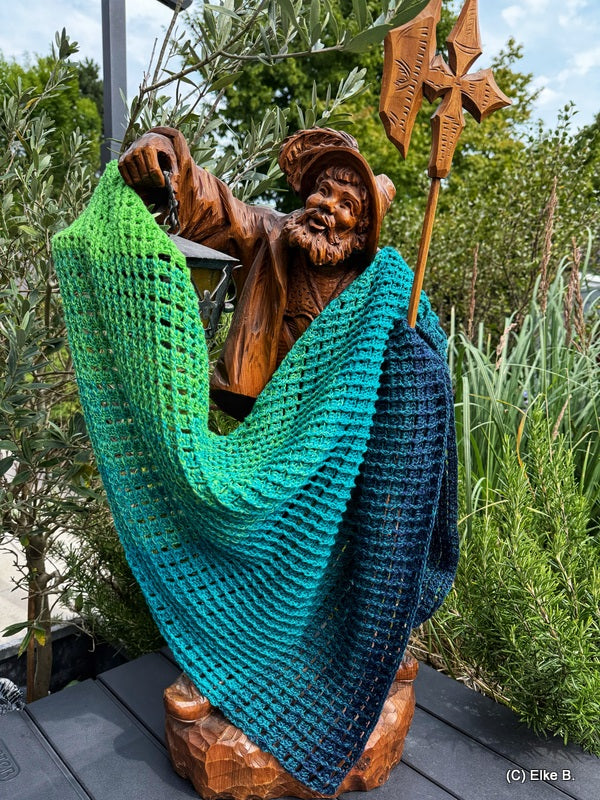 Herisao- asymmetrisches Häkeltuch