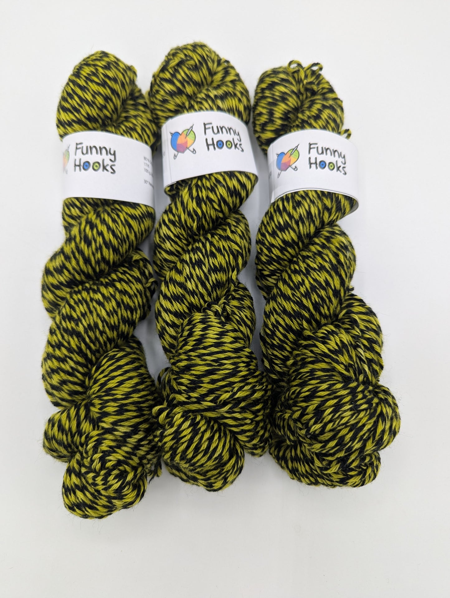 Handgefärbte Stränge  Merino/Polyamid zweifarbig Lemon oliv