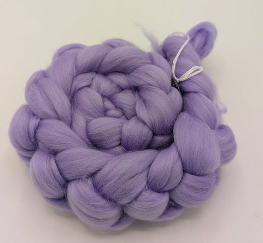 19 mic- 100 g - 100 % Wolle (Merino extrafein) -Lavenderfield