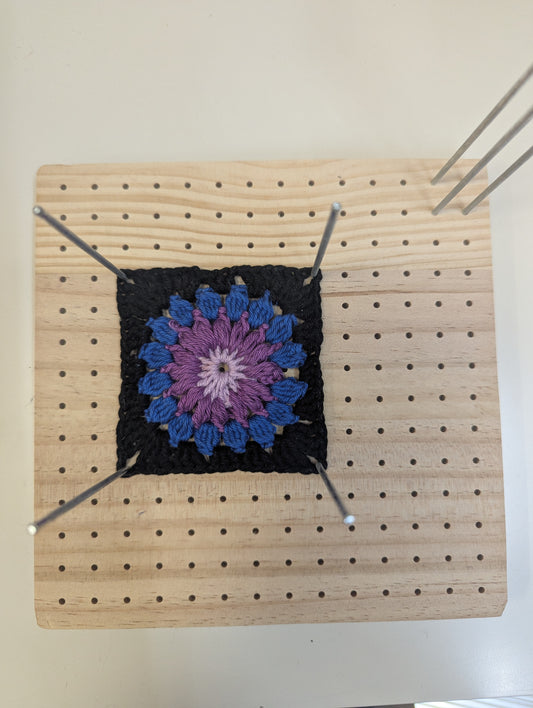 Granny Square Blocking Brett